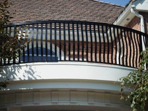 Custom Curved Picket Railing